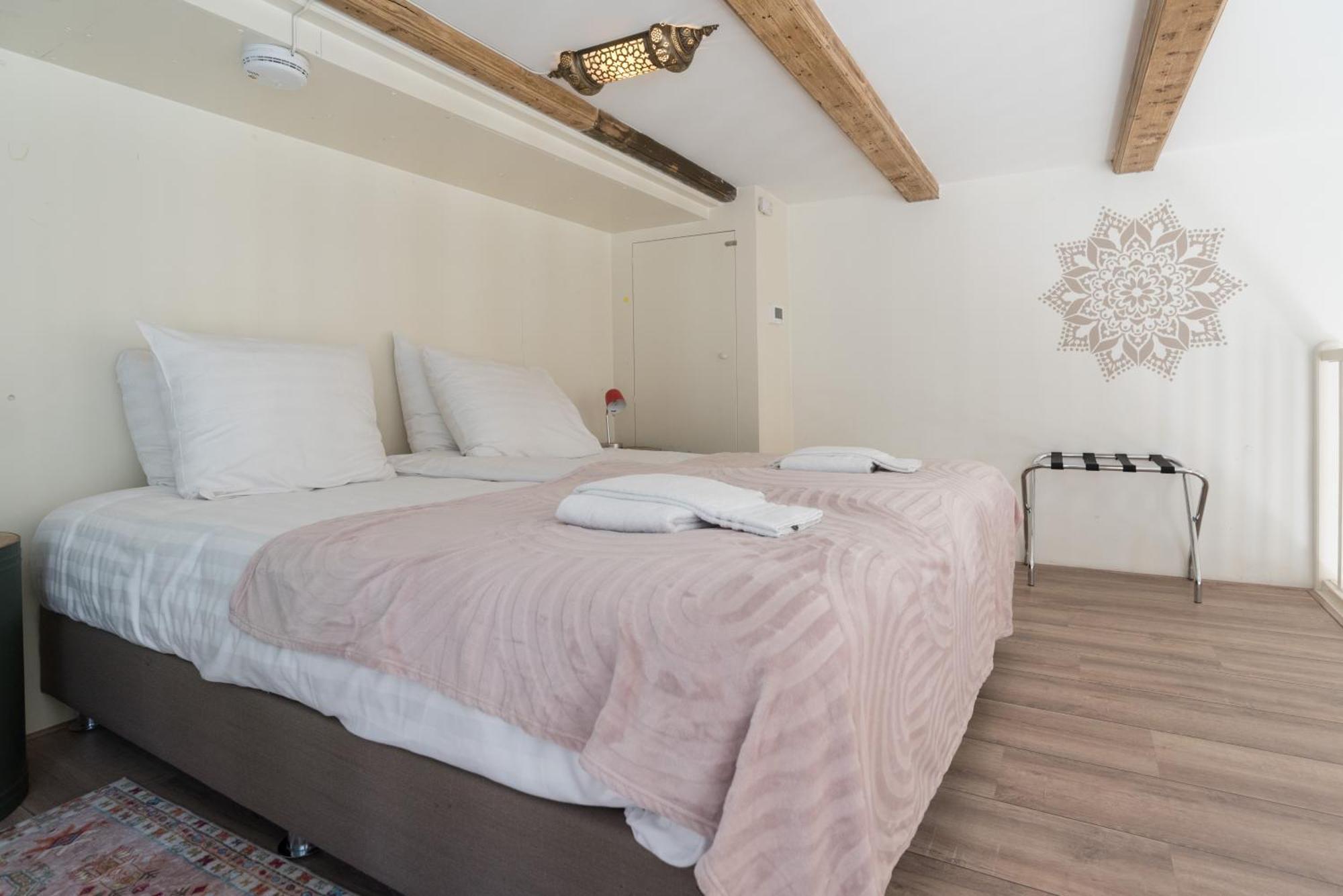 1001 Nights Boutique Lofts Hotel Haarlem Luaran gambar